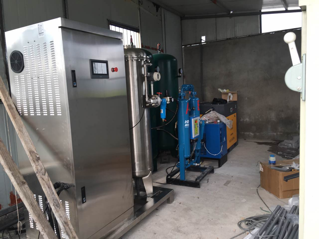 佳環2套1KG空氣源臭氧發生器用于長春龍嘉國際機場凈水工程